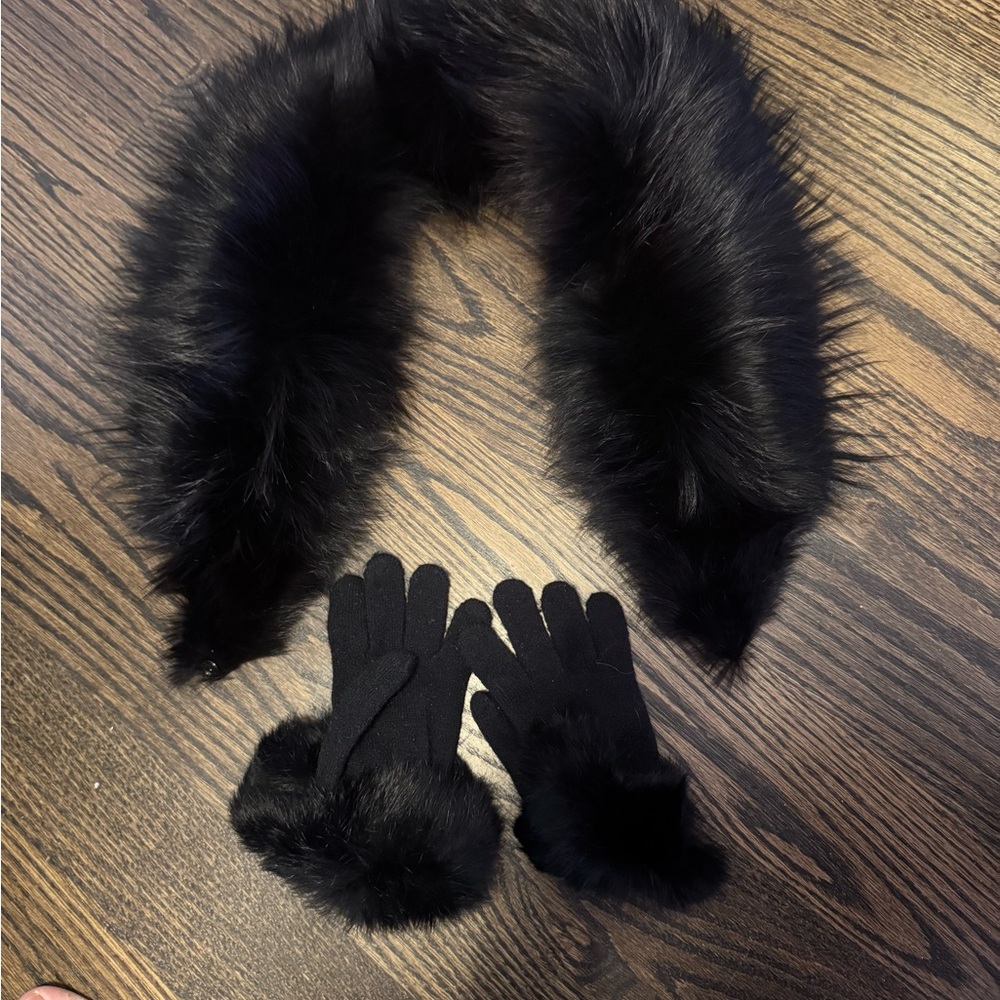 Elegant Black Fur Collar with hint of blue and Glove Set